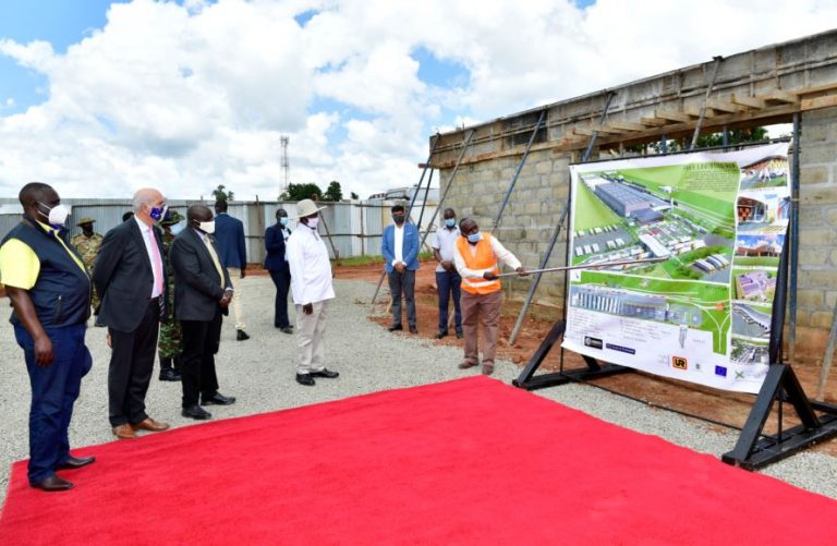 President Museveni breaks ground for construction of the Gulu Logistics Hub.